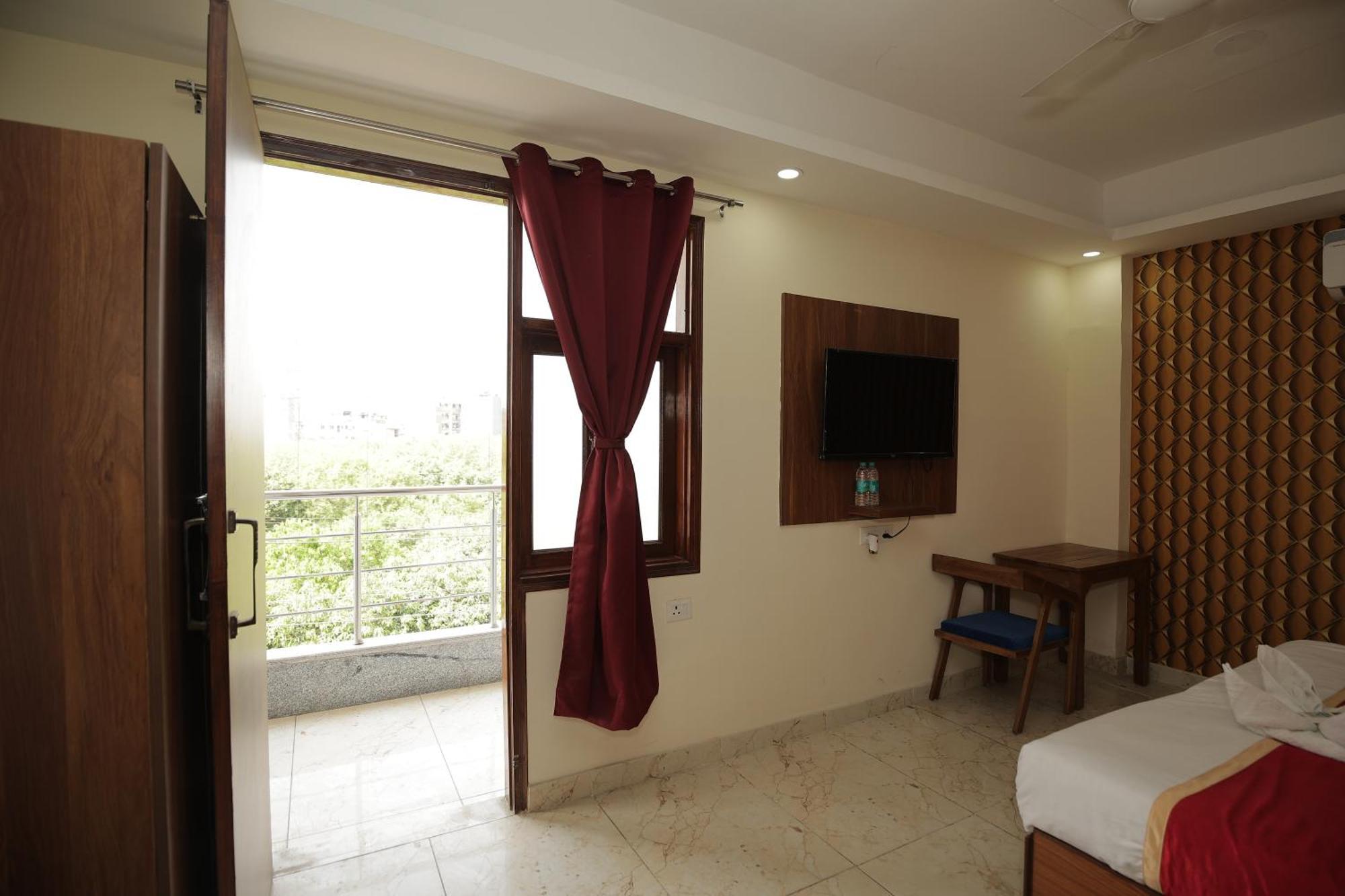 Hotel The Anvi Residency Sector 122 Noida Exterior foto